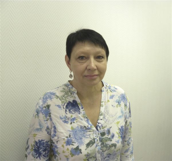 Няня Лариса Григорьевна